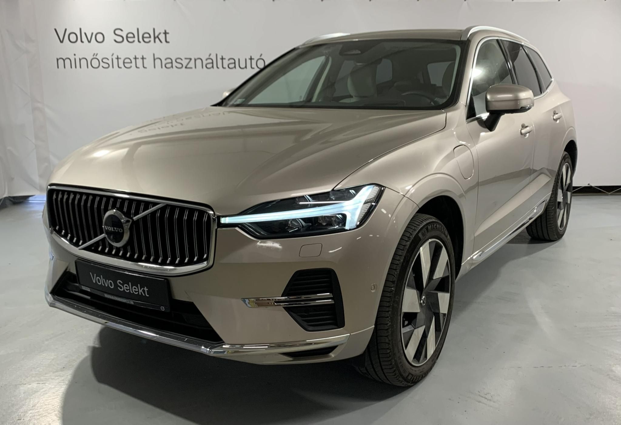 XC60 2.0 [T6] Ultra Bright AWD Geartronic Légrugó. FULL EXTRA!