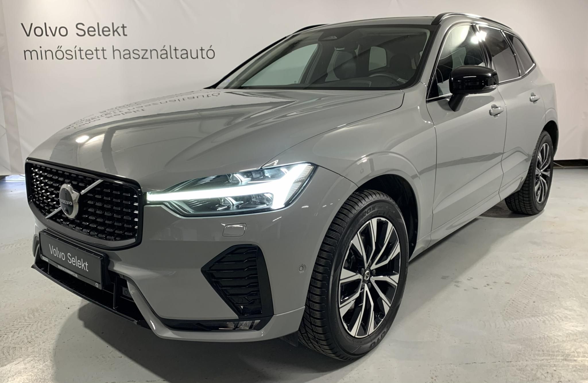 XC60 2.0 [B4] MHEV Plus Dark AWD Geartronic