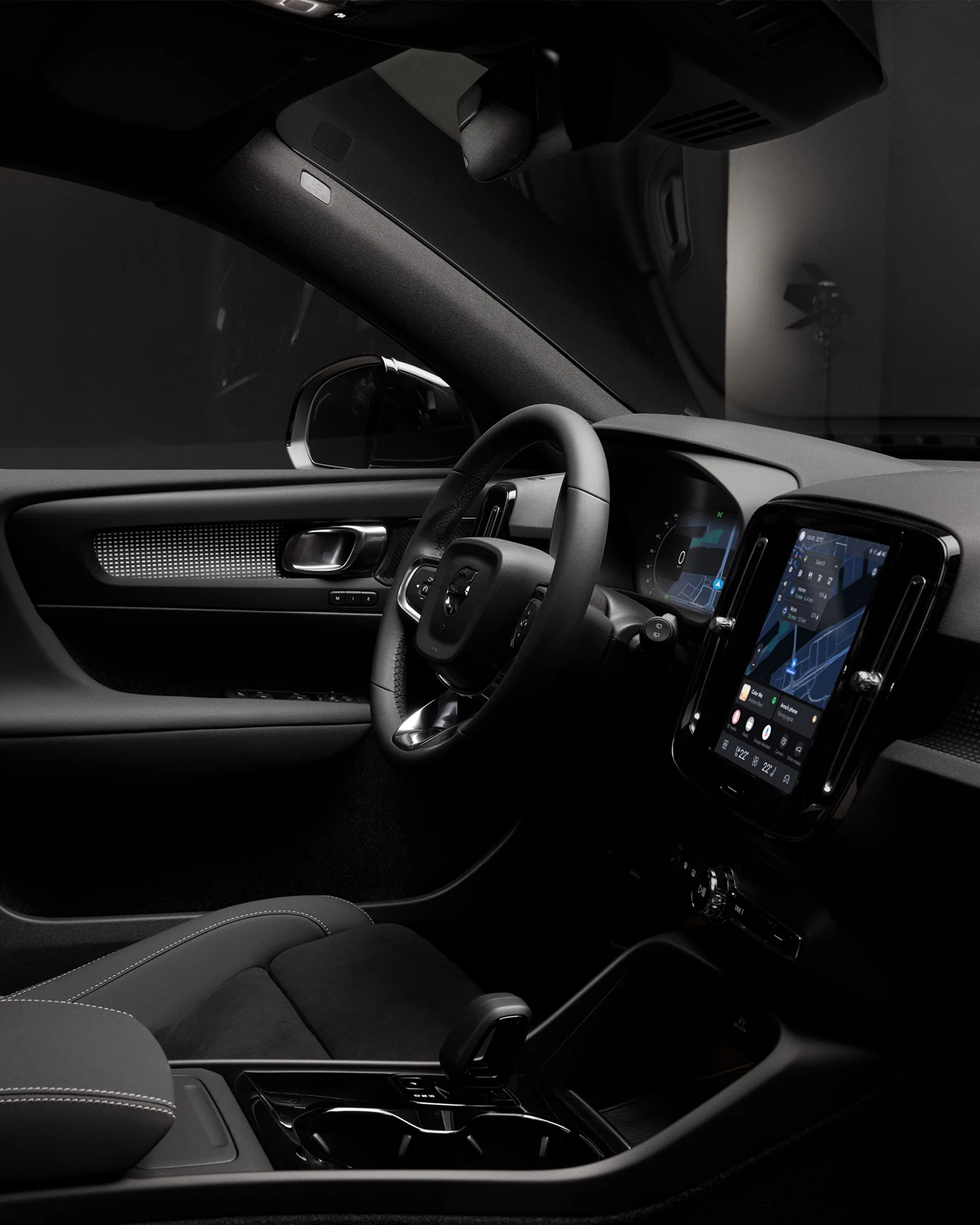 ex40-electric-overview-black-edition-2-4x5